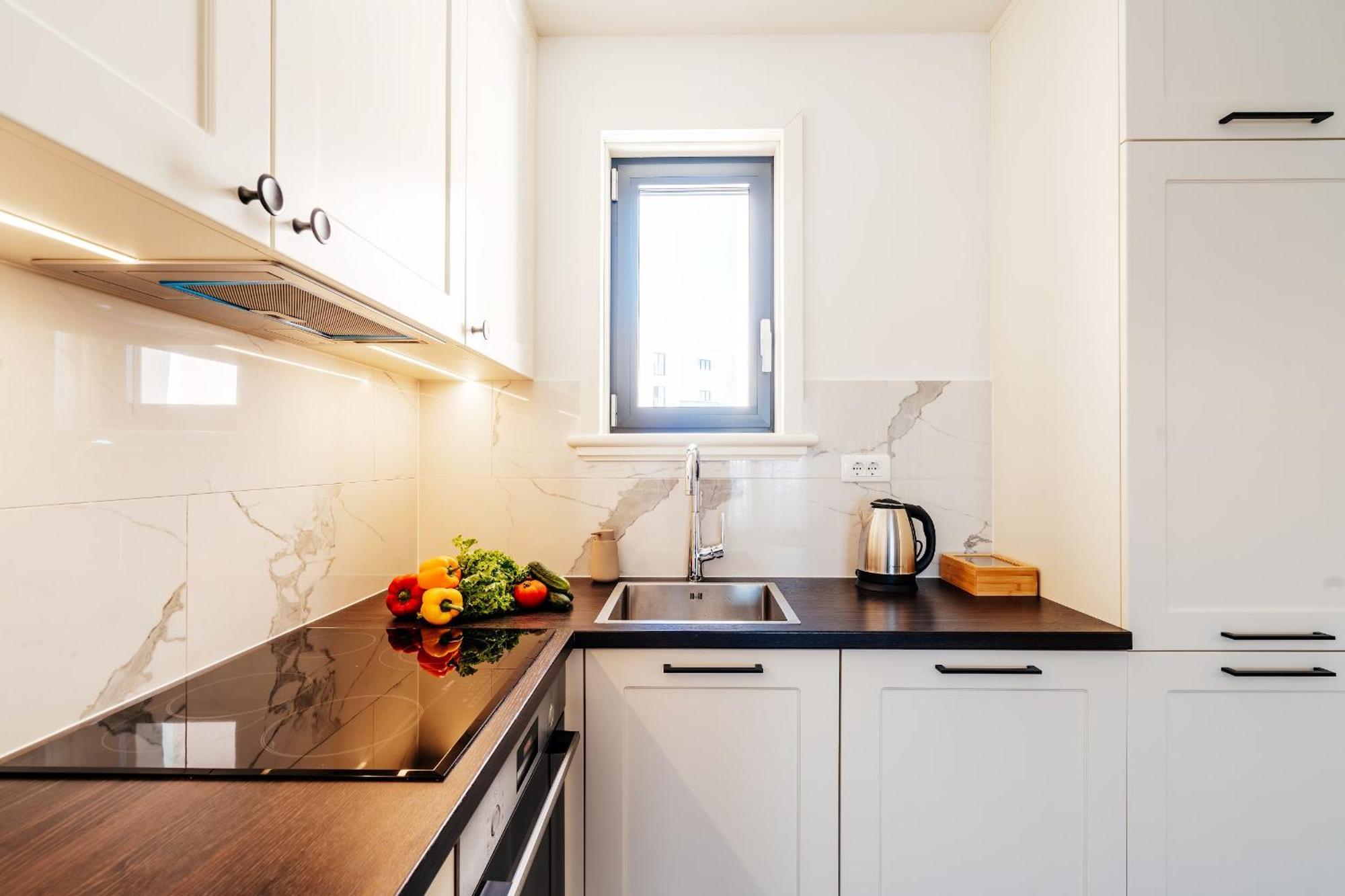 Lustica Apartments Central Tivat Eksteriør billede