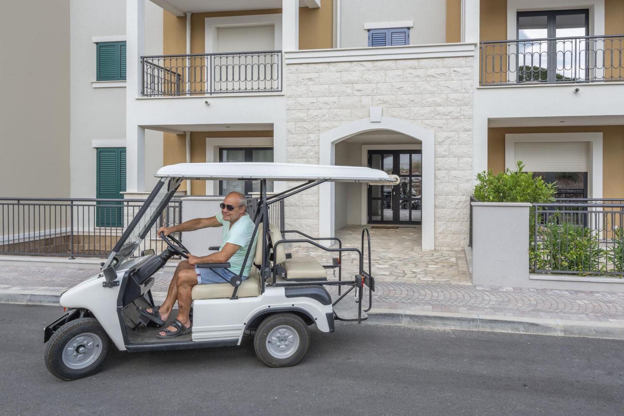Lustica Apartments Central Tivat Værelse billede