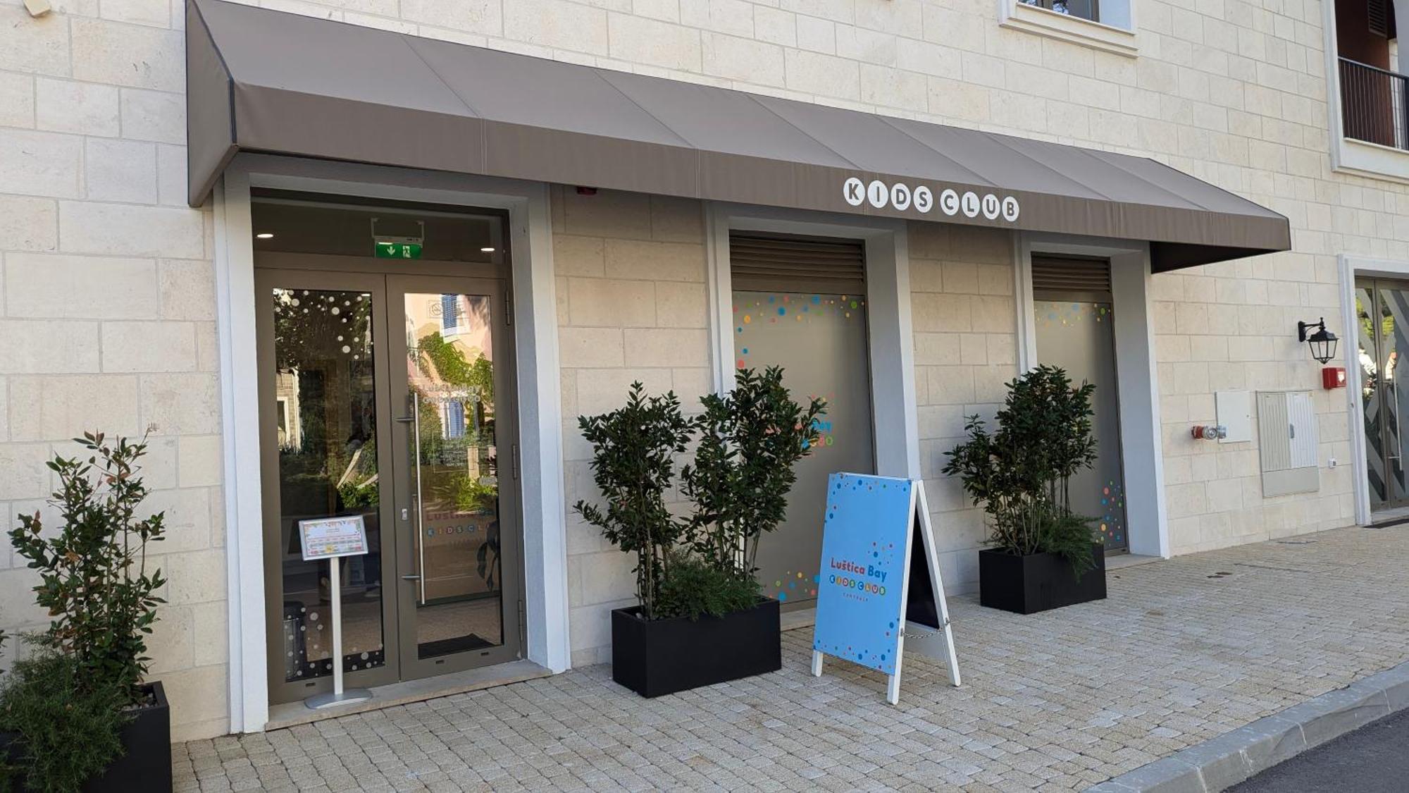 Lustica Apartments Central Tivat Eksteriør billede